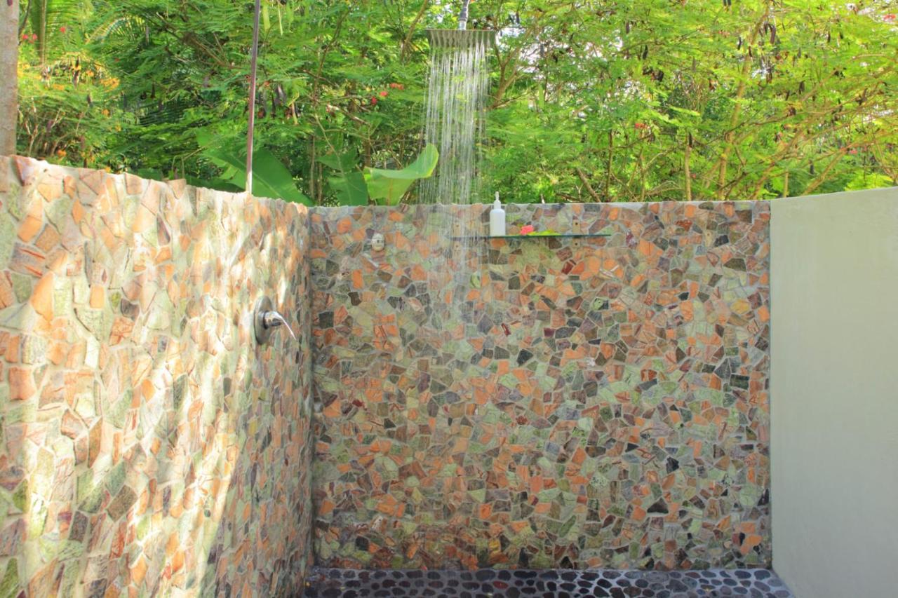 Sau Bay Resort & Spa Waiyevo Luaran gambar