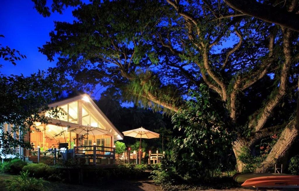 Sau Bay Resort & Spa Waiyevo Luaran gambar